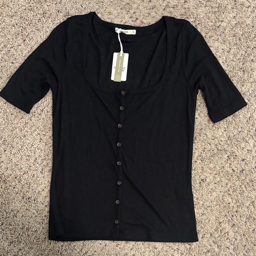 Marine Layer Black Button-Down Short Sleeve Top